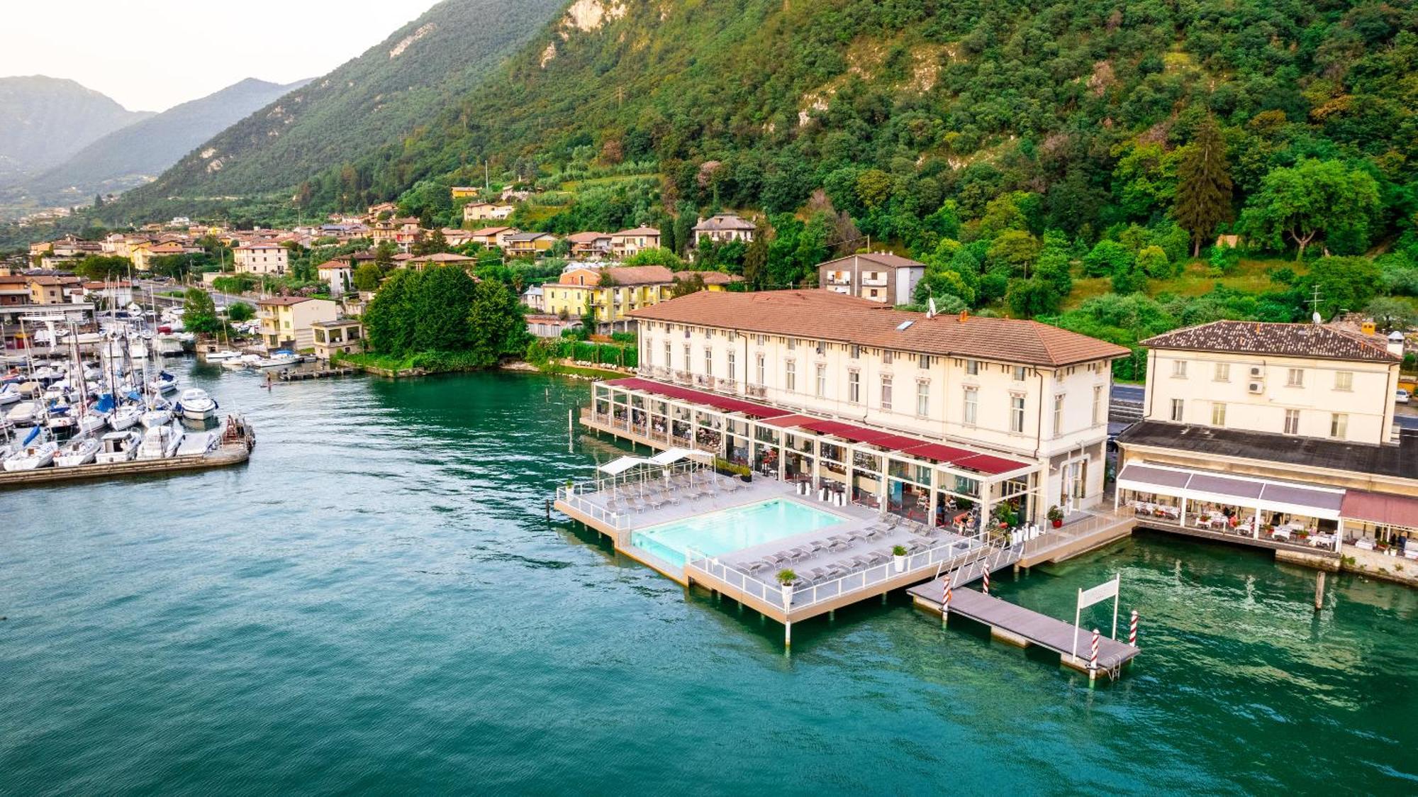 Araba Fenice Hotel Iseo Dış mekan fotoğraf